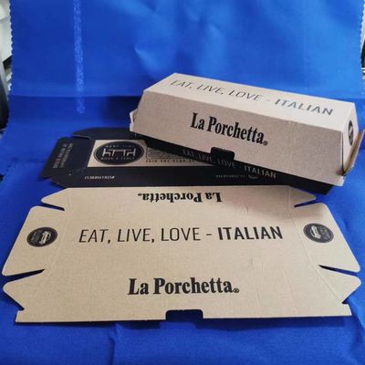 Op maat gemaakte papieren verpakkingsdoos met vouwstructuur en lint accessoires