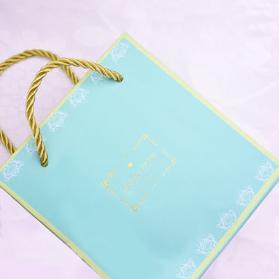 Elegante decoratieve papieren zakken, UV coating papier boodschappenzakken met handvaten