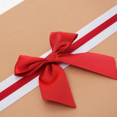 Festival stijve papieren cadeaubon met knoop voor vrouwen ondergoed