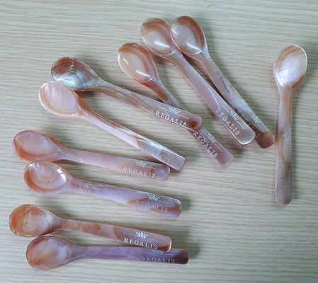 Speciale kleur Bruin natuurlijke moeder van parel kaviaar lepel 4,7 inch en 5,1'beschikbaar